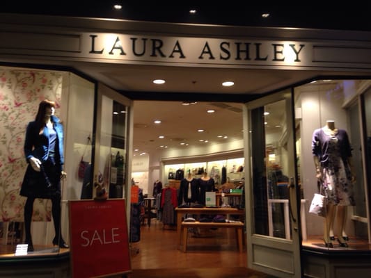 LAURA ASHLEY ローラアシュレイ l.jpg