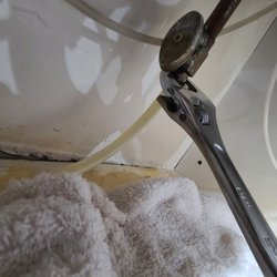 The Appliance Guys - Tightening loose valve