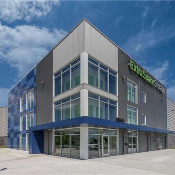Extra Space Storage - Beauty Image - Extra Space Storage at 1326 Merritt Blvd, Dundalk, MD 21222 - Self Storage Near Me - Dundalk, Maryland