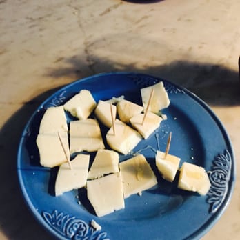 Giulio The Truffle Hunter - Fabulous pecorino with Giulio's truffle honey! - Tours Near Me - Bagno a Ripoli, FI Giulio The Truffle Hunter - Fabulous pecorino with Giulio's truffle honey! - Tours Near Me - Bagno a Ripoli, FI