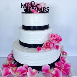 Rosey Cakes - Black and white wedding cake with fresh roses