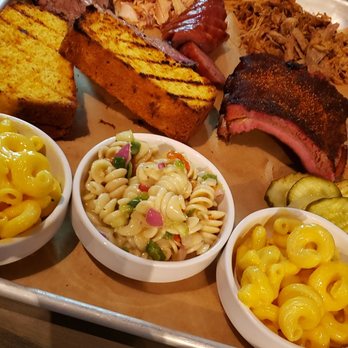 SmokeWorks - Sampler player! You get a choice of 3 sides. We wanted 2 Mac&Cheese. - Barbeque Near Me - Bloomington, Indiana SmokeWorks - Sampler player! You get a choice of 3 sides. We wanted 2 Mac&Cheese. - Barbeque Near Me - Bloomington, Indiana
