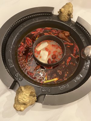 Yuan's Hotpot by null