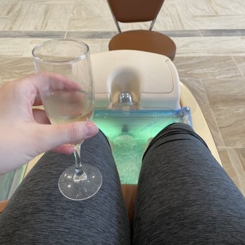 Colors Nails & Spa - Nail Salons Near Me - Hendersonville, North Carolina