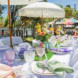 Pomp Picnics - Easter bunny please stop here