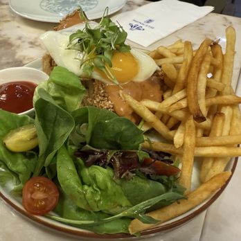 Blue Magpie - Sweet & Sour Fried Chicken Waffle - Bars Near Me - Arcadia, California