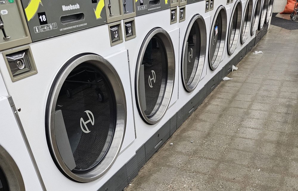 24 HR MEADOWTHORPE LAUNDROMAT Updated August 2024 27 Photos & 14