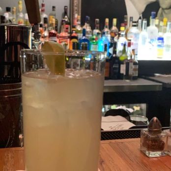 Bar Louis - New American Near Me - Milford, Pennsylvania
