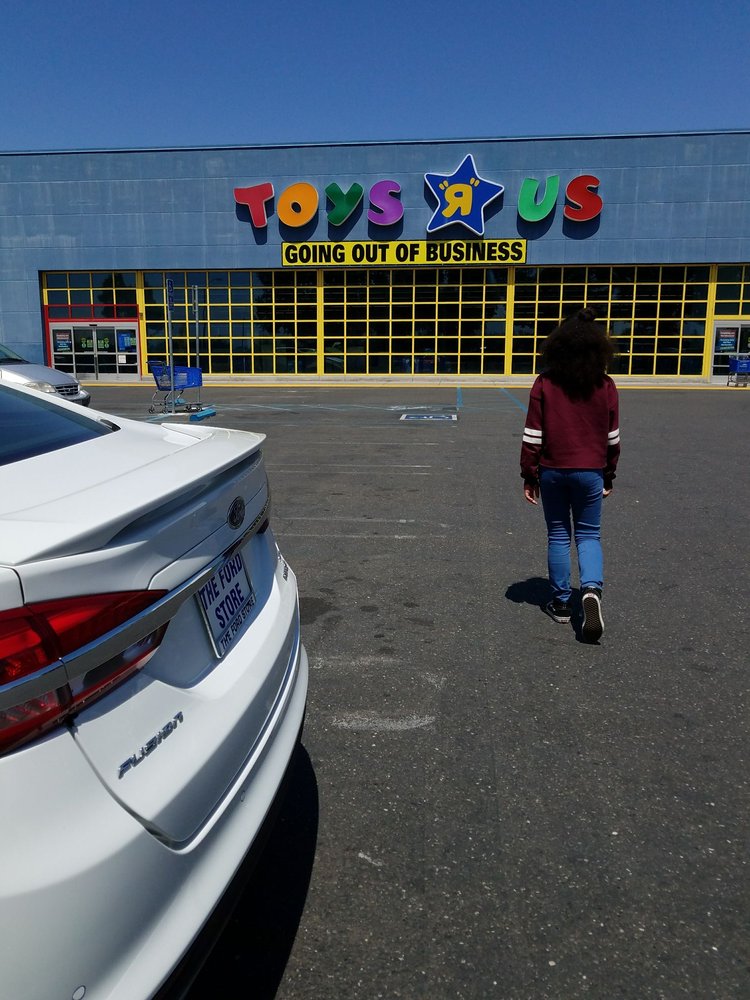TOYS R US CLOSED 10 Photos & 60 Reviews 2700 Sisk Rd, Modesto, California Toy Stores