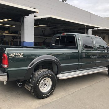 Northridge Collision Center - Body Shops Near Me - Northridge, California