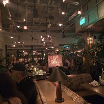 Earls Kitchen + Bar - Bar - Cocktail Bars Near Me - Honolulu, Hawaii Earls Kitchen + Bar - Bar - Cocktail Bars Near Me - Honolulu, Hawaii