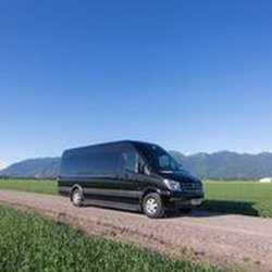 Wild Horse Limousine - Mercedes Limo