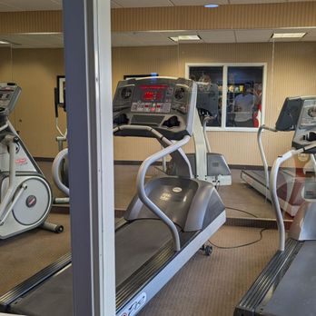 Sleep Inn & Suites University - Gym is 2 treadmills, 1stepper, 1 bike (no weights) - Hotels Near Me - Ruston, Louisiana Sleep Inn & Suites University - Gym is 2 treadmills, 1stepper, 1 bike (no weights) - Hotels Near Me - Ruston, Louisiana