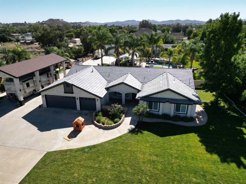 Slide of TMC Roofing