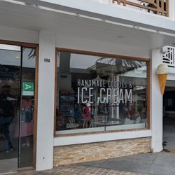 The Baked Bear - Exterior Entrance