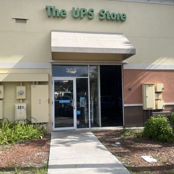 The UPS Store - Back door entrance - Shipping Centers Near Me - Boynton Beach, Florida The UPS Store - Back door entrance - Shipping Centers Near Me - Boynton Beach, Florida