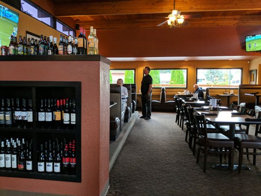 Pizza Bank Restaurant 75 Photos 210 Reviews Pizza 14401 124th Ave Ne Kirkland Wa Restaurant Reviews Phone Number