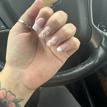 Golden Nails & Spa - Full set by Lauren - Nail Salons Near Me - Fort Worth, Texas Golden Nails & Spa - Full set by Lauren - Nail Salons Near Me - Fort Worth, Texas