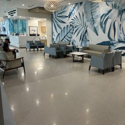 Toby & Leon Cooperman Medical Arts - Lobby on the first floor feels like a hotel lobby.