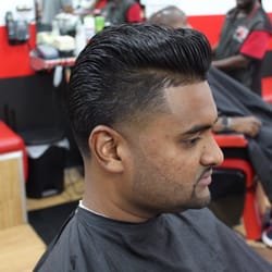 The Cut Stop Barbershop - Classic pompadour !