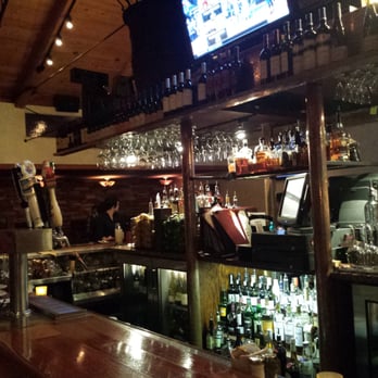 HT Grill - The bar area - New American Near Me - Redondo Beach, California