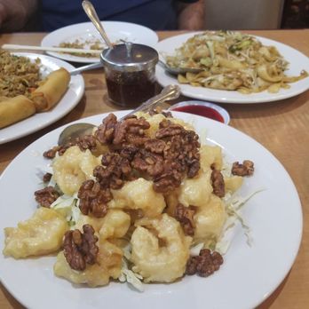 China Islamic Restaurant - Walnut shrimp, chicken thick dough sliced chow mein, beef fried rice - Chinese Near Me - Rosemead, California China Islamic Restaurant - Walnut shrimp, chicken thick dough sliced chow mein, beef fried rice - Chinese Near Me - Rosemead, California