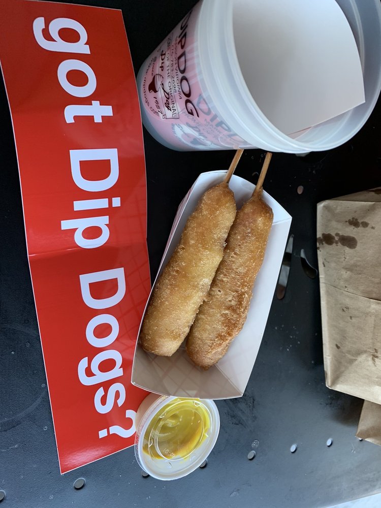 DIP DOG Updated July 2024 42 Photos & 51 Reviews 2035 Lee Hwy