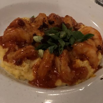 82 Queen - Barbeque Shrimp and Grits - Southern Near Me - Charleston, South Carolina