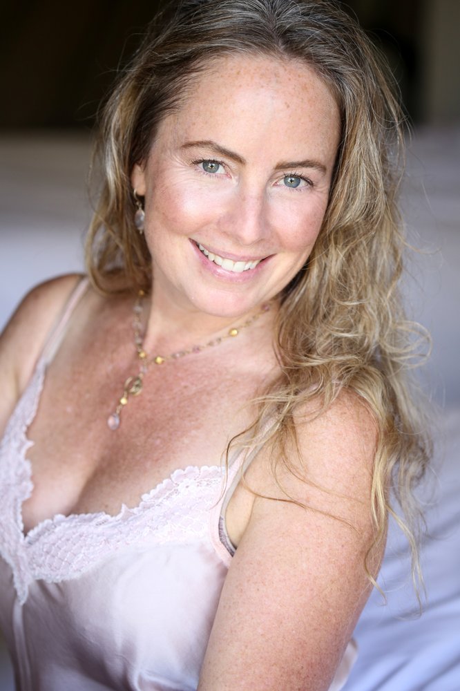 Niav Connor - grief counselor in Boston, MA