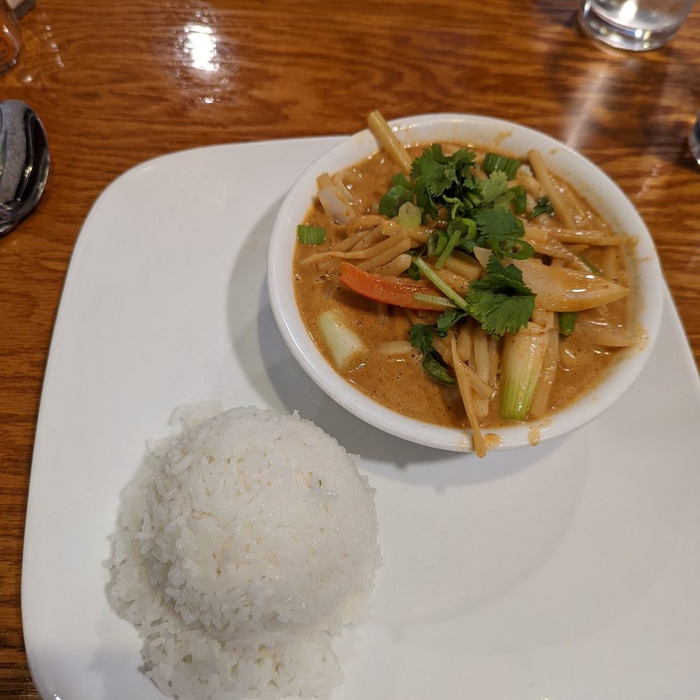 Jasmine Thai Restaurant - Thai Near Me - Tonawanda, New York