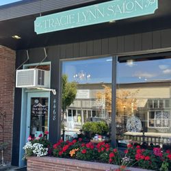 Tracie Lynn Salon - Carnation, WA. Haircuts, color & therapeutic massage.