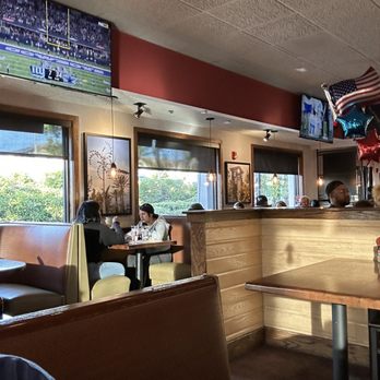 Applebee's Grill + Bar - Inside decorations - American Near Me - Fontana, California