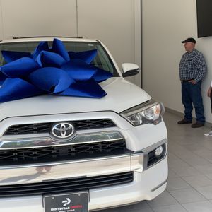 BILL FICK FORD - Updated July 2025 - 19 Photos & 33 Reviews - 737 N Fwy