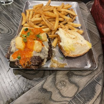Twisted Tavern - Sweet Heat burger - American Near Me - Arnold, Missouri