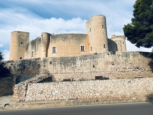Castillo de Bellver by null