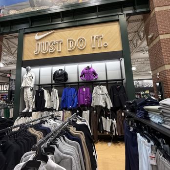 nike sports shop near me