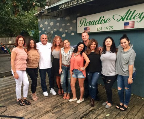 Paradise Alley by null