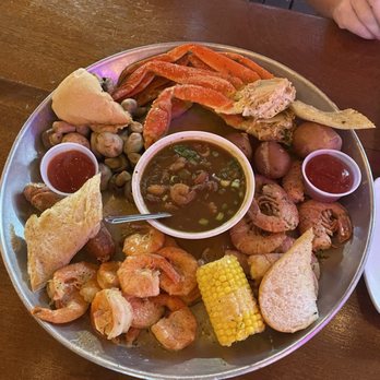 Jackie’s Bar & Grill - Cajun Feast - New American Near Me - Kemah, Texas