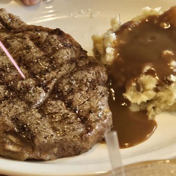 Logan's Roadhouse - Rib eye steak dinner, mashed potatoes and gravy - Steakhouses Near Me - North Myrtle Beach, South Carolina