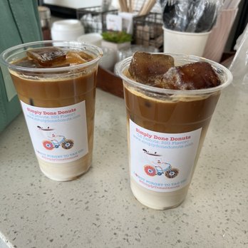 Simply Done Donuts - Iced Caramel Macchiato with coffee ice cubes - Food Trucks Near Me - Dunwoody, Georgia Simply Done Donuts - Iced Caramel Macchiato with coffee ice cubes - Food Trucks Near Me - Dunwoody, Georgia