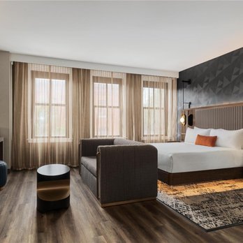 The Berkeley Richmond, Outset Collection by Hilton - Guest room - Hotels Near Me - Richmond, Virginia The Berkeley Richmond, Outset Collection by Hilton - Guest room - Hotels Near Me - Richmond, Virginia