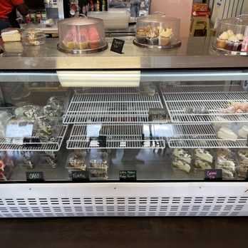 Uncle Cheesecake - So many flavors of cheesecake to select from, including gluten-free options. - Bakeries Near Me - High Point, North Carolina