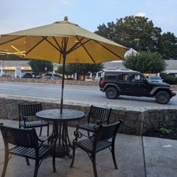 You can dine alfresco