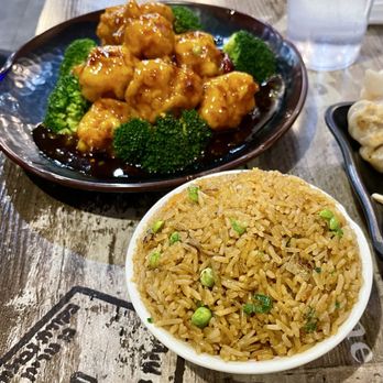 King Noodle Asian Restaurant - Orange Chicken with Fried Rice. - Asian Fusion Near Me - Temple, Texas