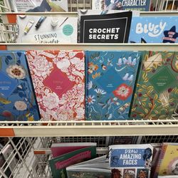 Michaels - Book galore