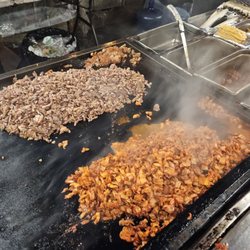 Tacos Kesly - Cooking street meats