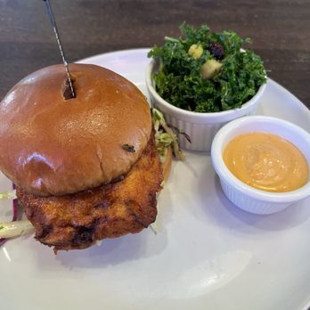 Red Maple - Chicken sandwich - Cafes Near Me - Los Angeles, California Red Maple - Chicken sandwich - Cafes Near Me - Los Angeles, California