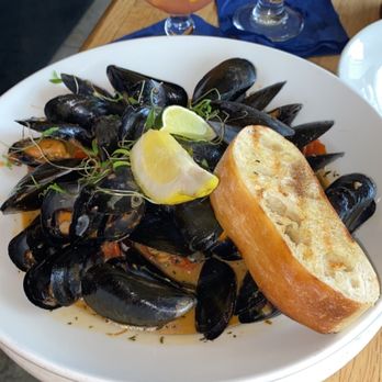 85 Main - Mussels - They were amazing! - New American Near Me - Putnam, Connecticut