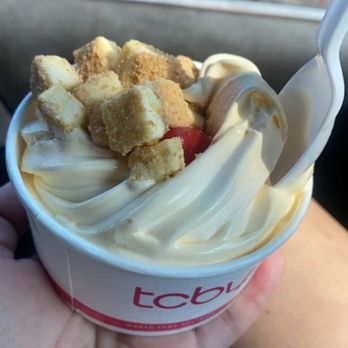 TCBY Martin Luther King Boulevard - Vanilla with strawberries and cheesecake bites - Ice Cream & Frozen Yogurt Near Me - Austin, Texas TCBY Martin Luther King Boulevard - Vanilla with strawberries and cheesecake bites - Ice Cream & Frozen Yogurt Near Me - Austin, Texas
