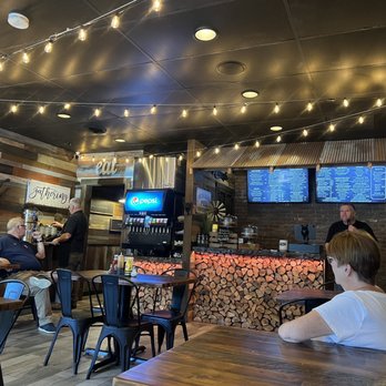 Old 76 Smokehouse - the inside of the restaurant - Barbeque Near Me - Branson, Missouri
